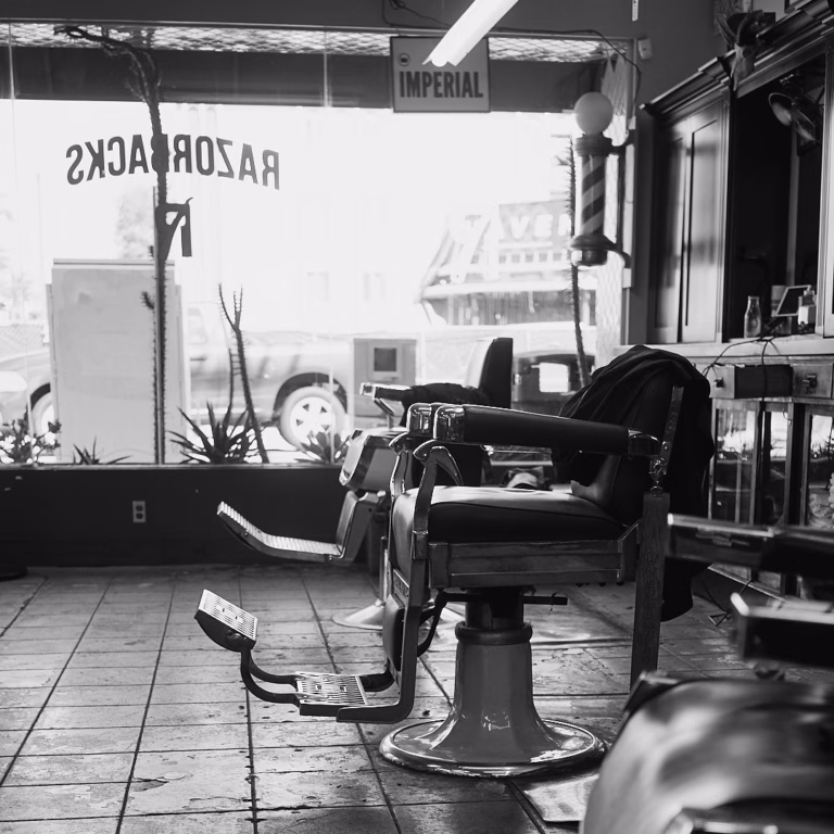razorbacksbarbershop  BestBarberNear2 768x768